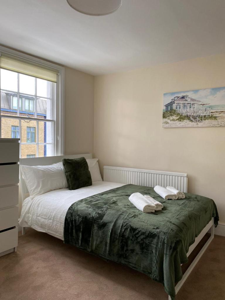 Lovely Private Rooms In Camden, Central London Exterior photo